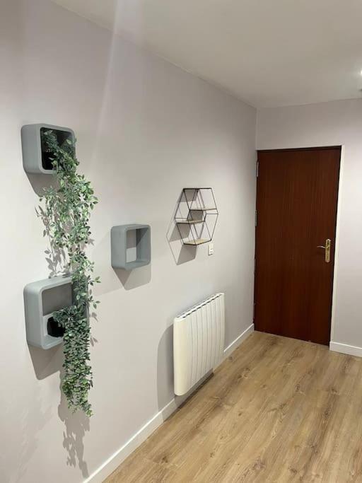 Apartamento En La Rioja Villamediana de Iregua Luaran gambar